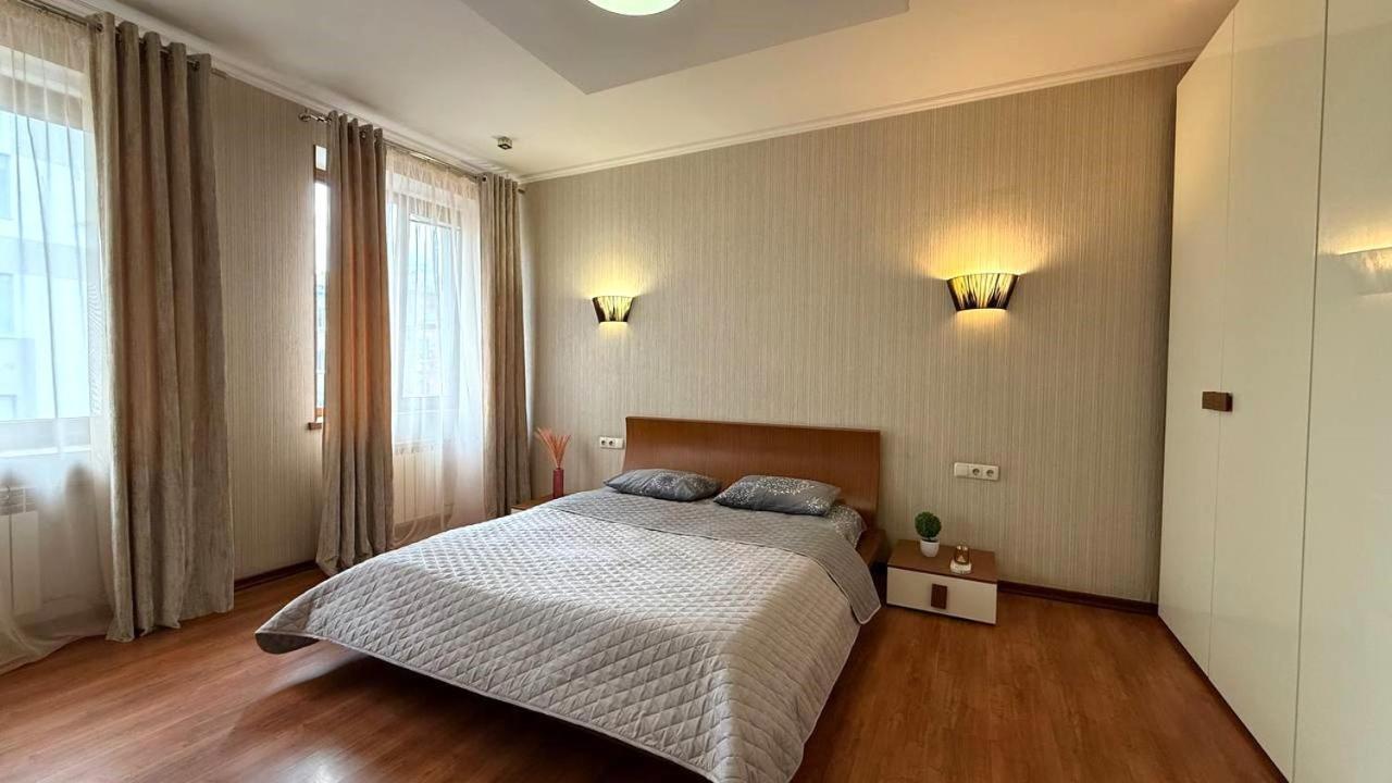 Mironositskaya 75 Leilighet Kharkiv Eksteriør bilde